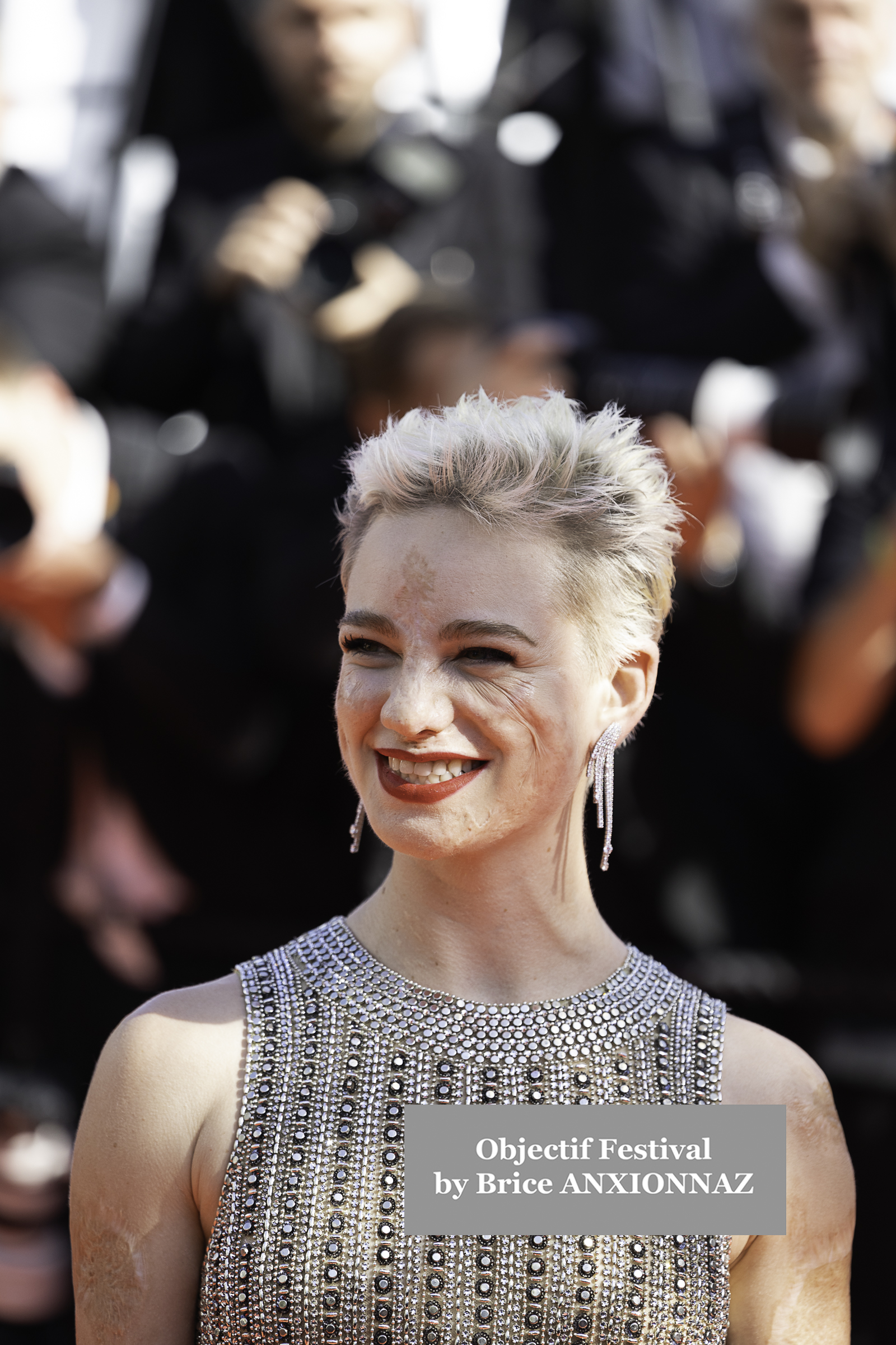 Kinds  Of  Kindness / 77th Cannes International Film Festival / Objectif Festival by Brice ANXIONNAZ